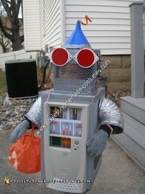 Homemade Robot Halloween Costume Idea