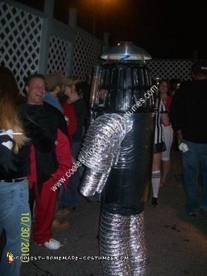 Homemade Robot Halloween Costume Idea