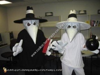 Homemade Spy vs. Spy Couple Halloween Costume