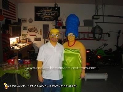 Homer and Marge Simpson DIY Couple Halloween Costume Idea