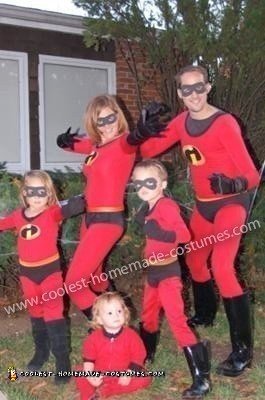 Homemade Incredibles Family Costume