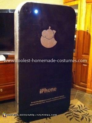 Homemade iPhone 4 Facetime Costume