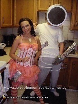 Homemade iPhone and Headphone Couple Costume