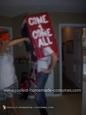 Homemade Kissing Booth Couple Costume