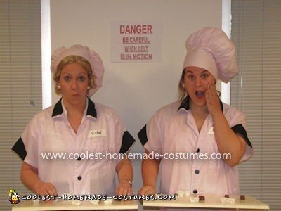 Coolest Lucy and Ethel Candy Factory Couple Costume 8