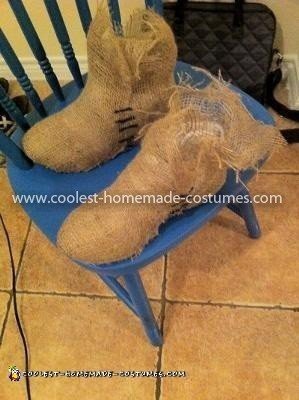 Coolest Oogie Boogie Costume - feet