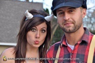 Coolest Paul Bunyan and Babe the Blue Ox Couple Costume  5