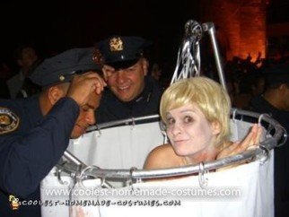 Coolest Psycho Shower Couple Costume