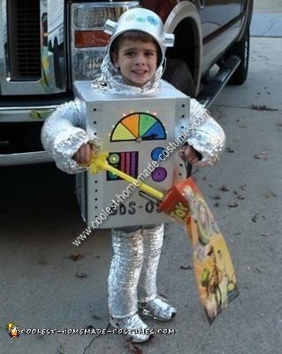 Homemade Robot Unique Halloween Costume Idea