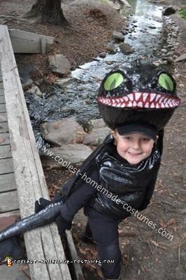 Homemade Toothless Night Fury Dragon Costume