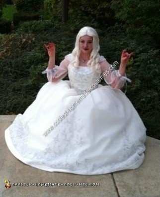 Homemade White Queen Costume from Tim Burton's Alice in Wonderland