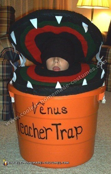 Venus Flytrap Creative Halloween Costume