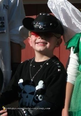 homemade-billy-the-exterminator-costume-21425246.jpg