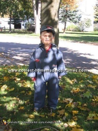 Coolest Homemade Lightning McQueen Halloween Costume Ideas and Photos