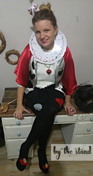 Super Inexpensive Queen Of Hearts Adult Costume