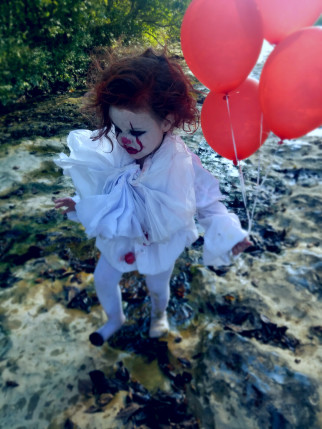 The cutest pennywise costume you will ever see