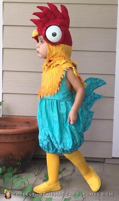 Hilarious Homemade HeiHei Costume from Moana