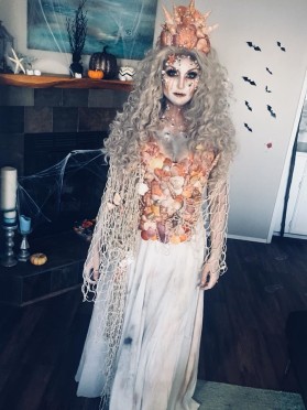 Awesome DIY Ghoulish Sea Queen Costume