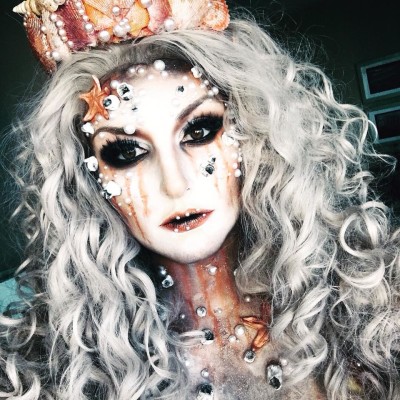 Awesome DIY Ghoulish Sea Queen Costume