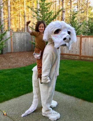 Cool Homemade Dad and Daughter Costume - Atreyu and Falkor from Nevereding Story