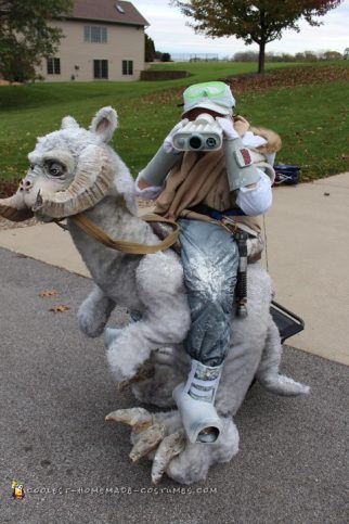 Coolest Star Wars Halloween Costume Ever! Luke Skywalker Riding on Tauntaun 