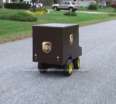  UPS Delivery Man Costume 