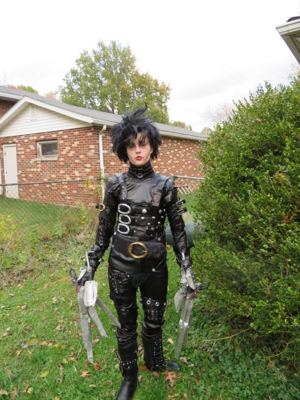 Cool DIY Edward Scissorhands Costume - Two Months in the Making