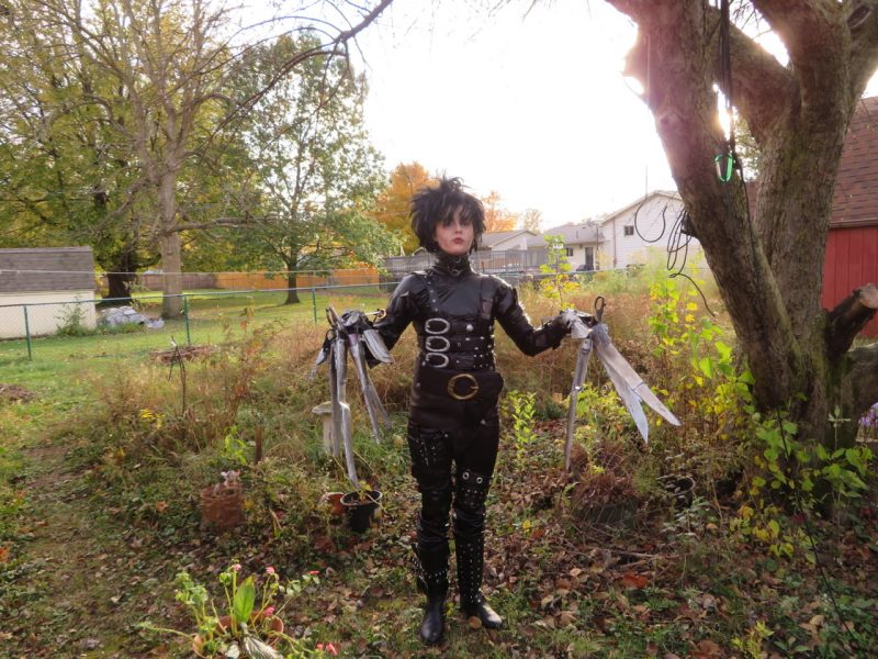 Cool DIY Edward Scissorhands Costume - Two Months in the Making