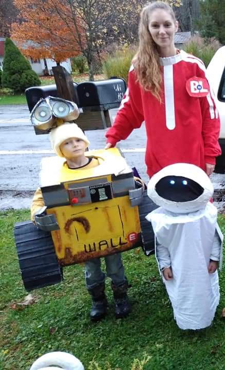 wall-e theme costumes in 2 weeks