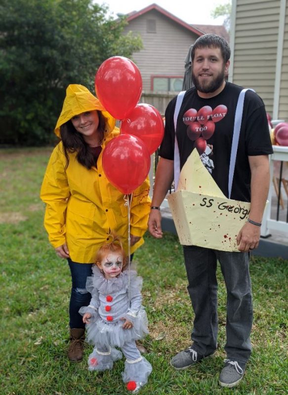 Coolest Ever IT, Pennywise and Georgie Family Costume