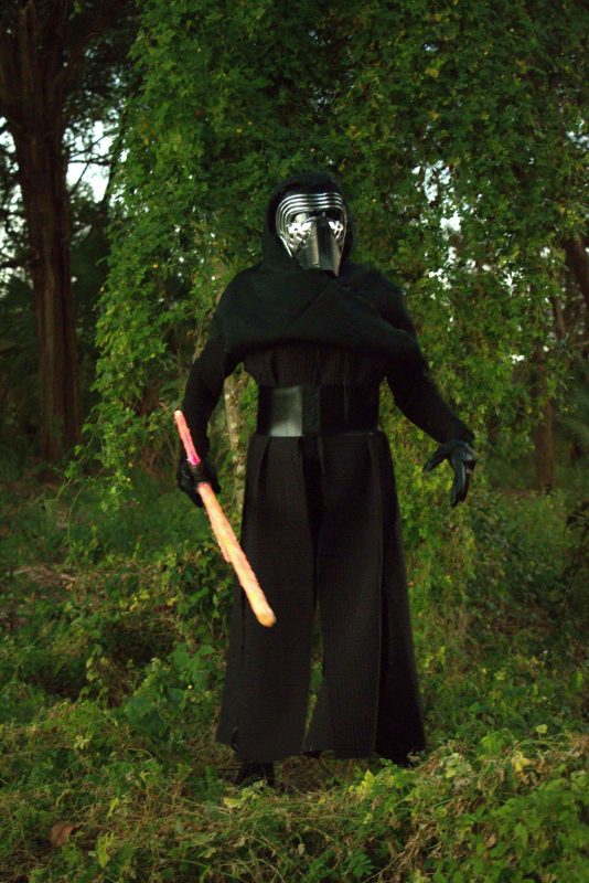 Awesome 3D-Printed Star Wars Captain Phasma and Kylo Ren Costumes