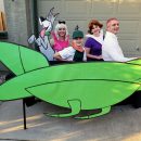 Out-of-this-World Jetson's Family Costume!