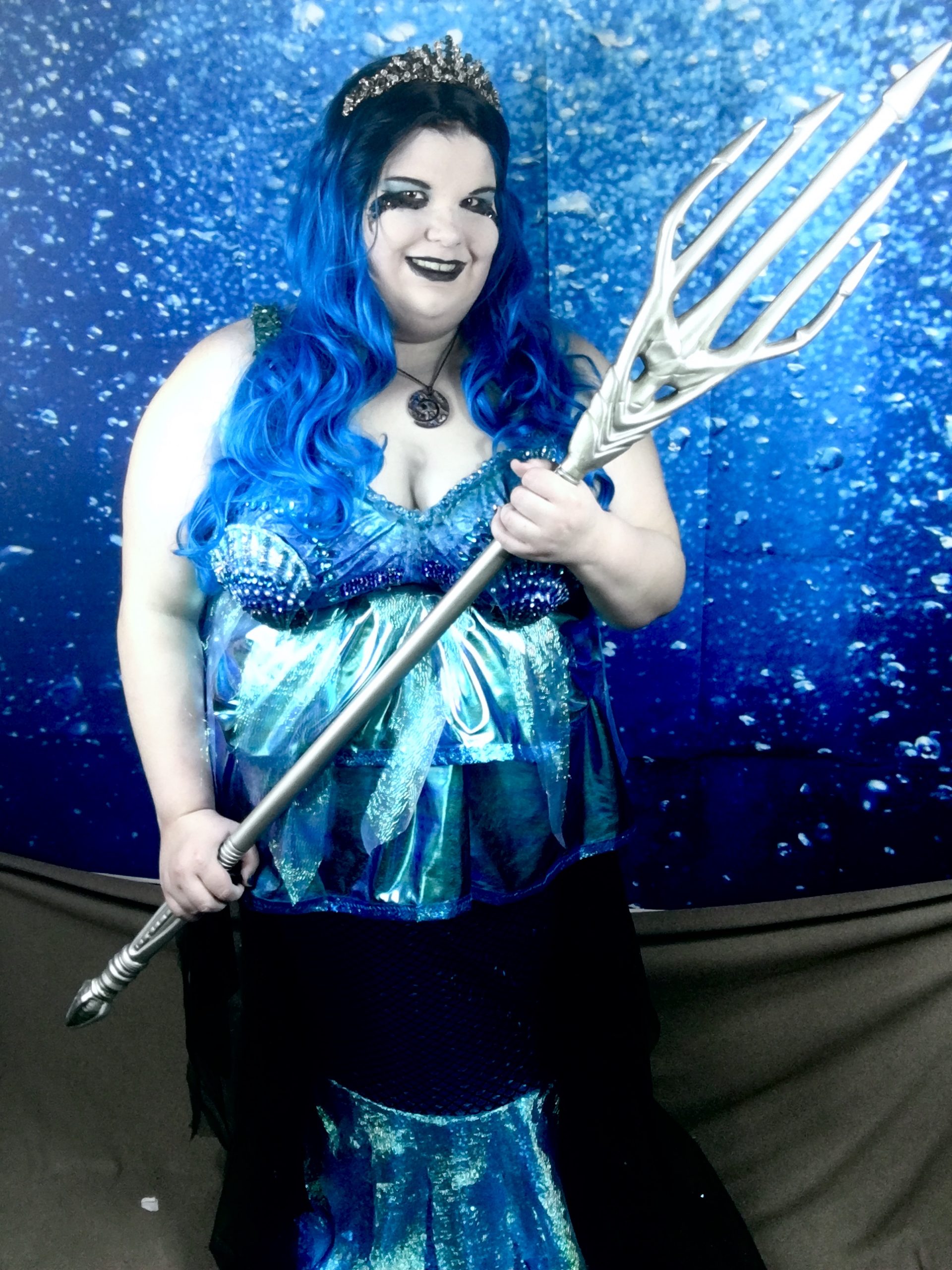 A Challenging and Original Mermaid Siren Costume