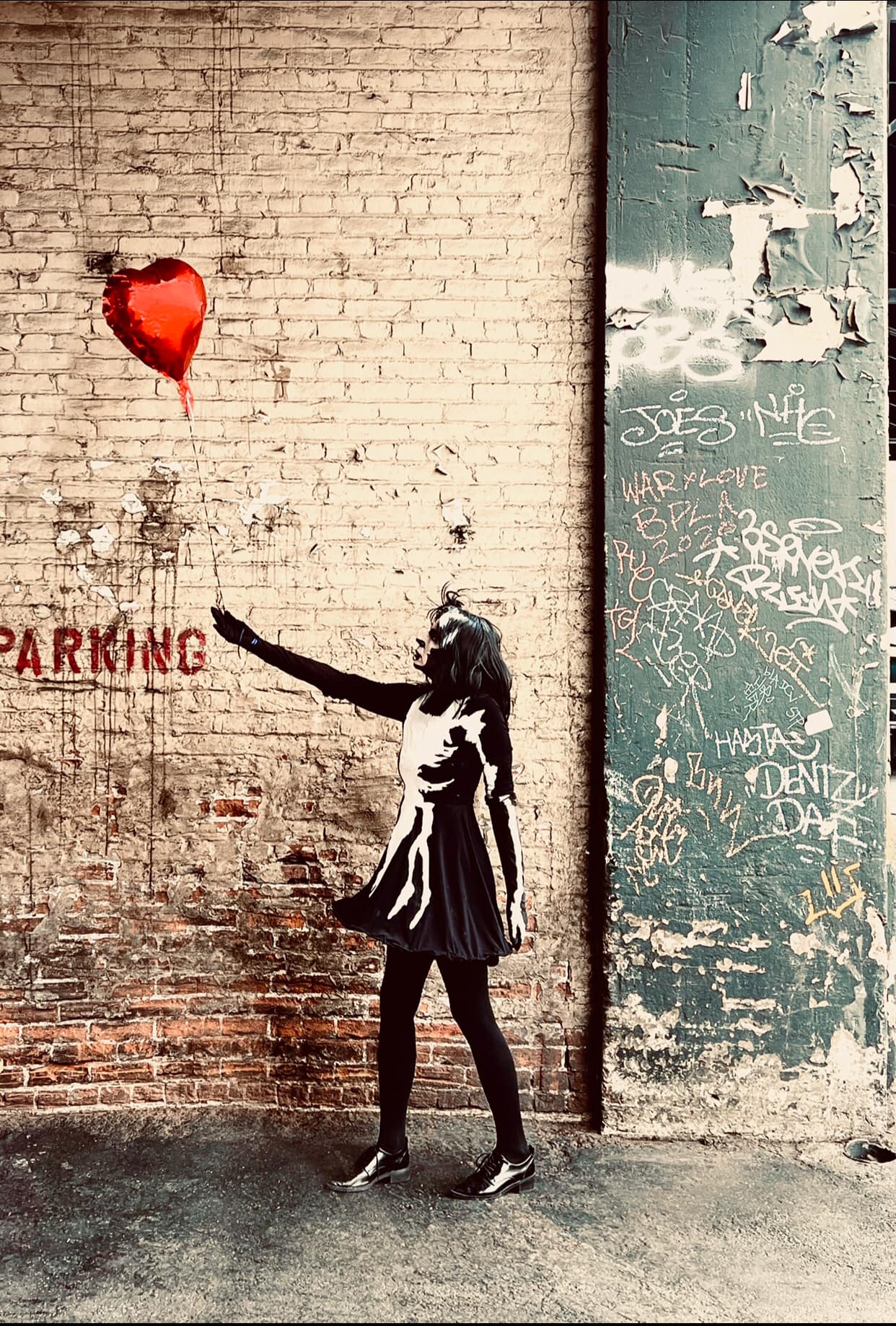 Banksy, Girl With The Balloon