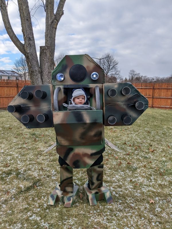 Awesome Homemade Dad and Baby MechWarrior Costume