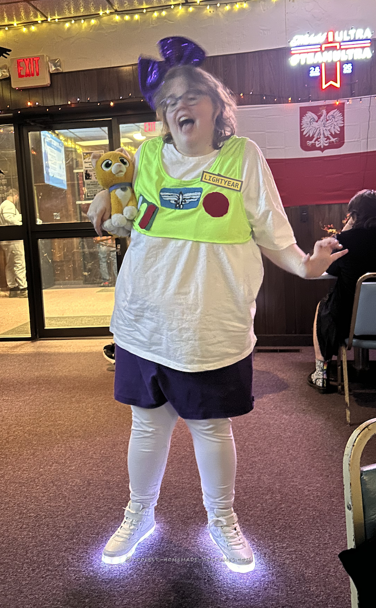 Coolest Homemade Buzz Lightyear Costume from Toy Story/2022 Lightyear movie for a Plus Size Woman - and with some PIZZAZZ!